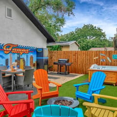 2 Bed Oasis 10 Minutes to Downtown