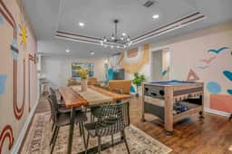 Relaxing Urban Retreat*4BRs*7 beds*2TVs*Pool*Hobby - Image 2