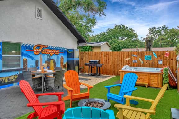 2 Bed Oasis 10 Minutes to Downtown - Image 1