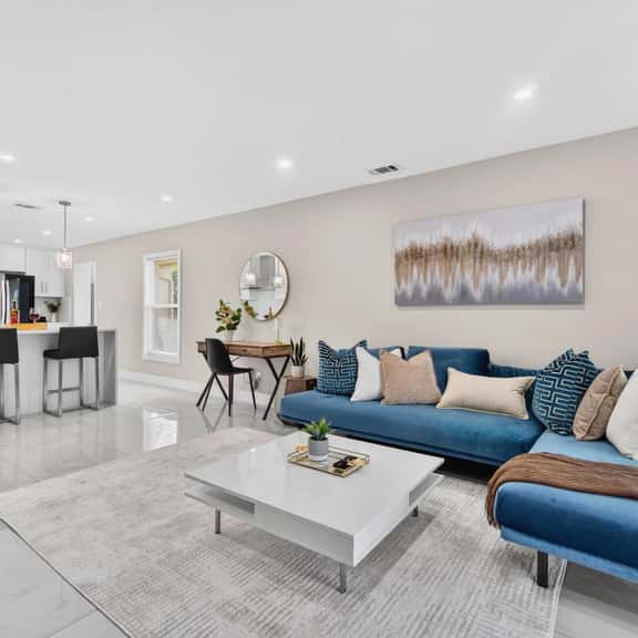 Spacious Waterfront Home | 4BR | Near Downtown - Image 1