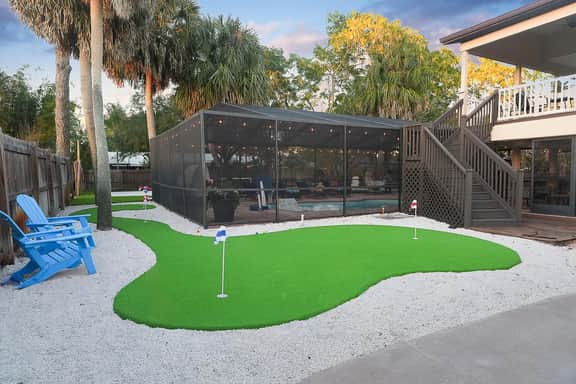 TPA Fun Compound by Airport / Restaurants - Image 4